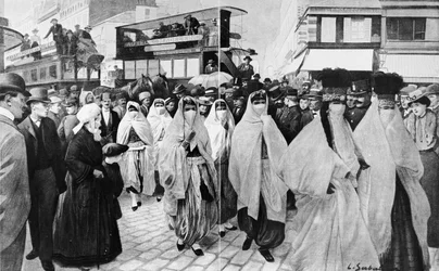 万国博覧会：トロカデロに戻る東洋劇場の芸術家、1900（184793も参照）